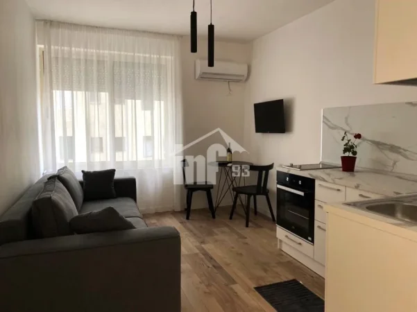 Tirane, jepet me qera apartament 1+1 Kati 4, 63 m² 700 € (TEK “MYSLYM SHYRI”)