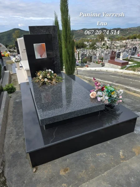 Tirane, ofroj Punime Varresh - Modele Varresh te ndryshme - varre graniti dhe mermeri 240 €