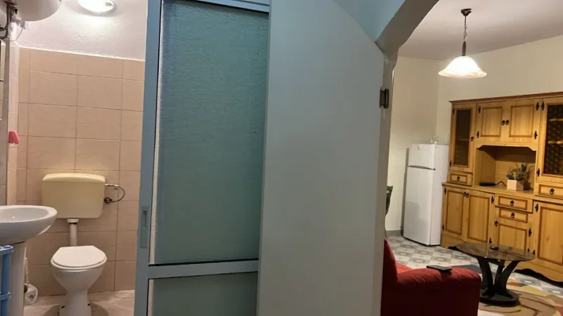 Tirane, jepet me qera apartament 1+1 Kati 5, 60 m² 400 € 