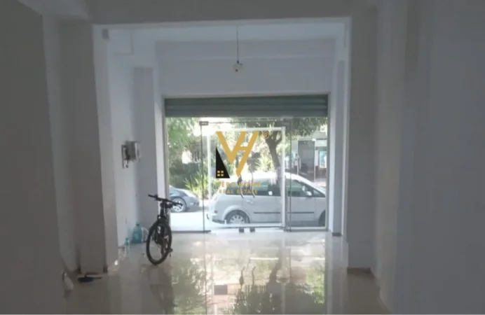 Tirane, jepet me qera dyqan Kati 0, 30 m² 520 € (INXHINIERIA)