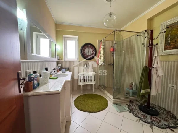 Tirane, shitet apartament 2+1 Kati 5, 144 m² 288.000 € (PRANË KOMPLEKSIT “KODRA E DIELLIT”)