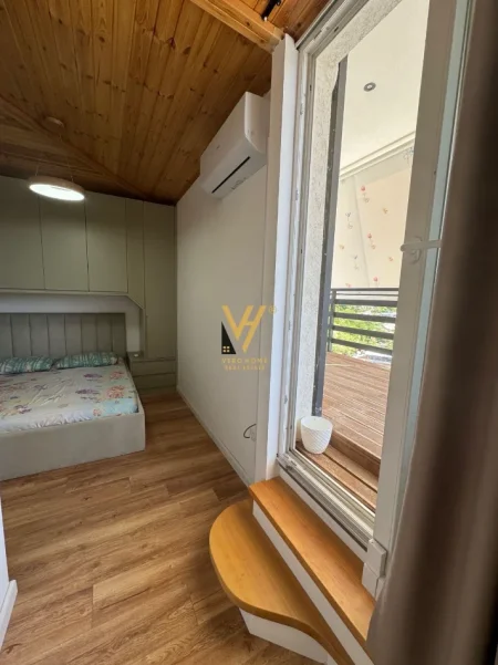 Tirane, jepet me qera apartament duplex 2+1+Ballkon Kati 7, 120 m² 620 € (SHKOZE)
