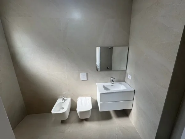 Tirane, shitet apartament 2+1+Ballkon K7, 107m²