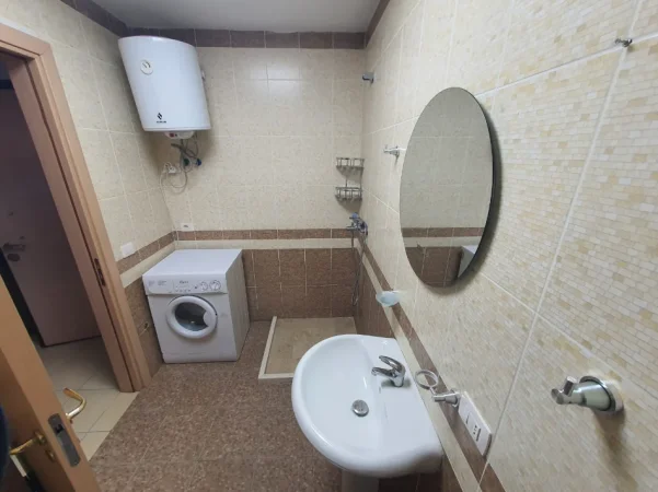 Durres, shitet apartament ne plazh 1+1+Ballkon Kati 4, 85.000 € (plepa)