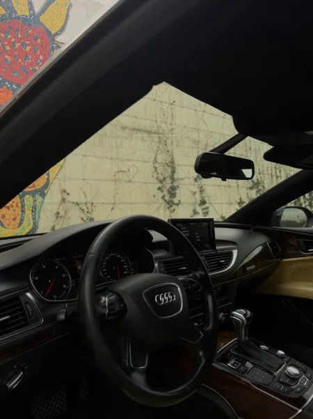 Tirane, shes makine Audi A7 3.0 TDI Quattro — Full Option / RS Look Nafte, e zeze automatik Kondicioner 260.000 km 9.000 €