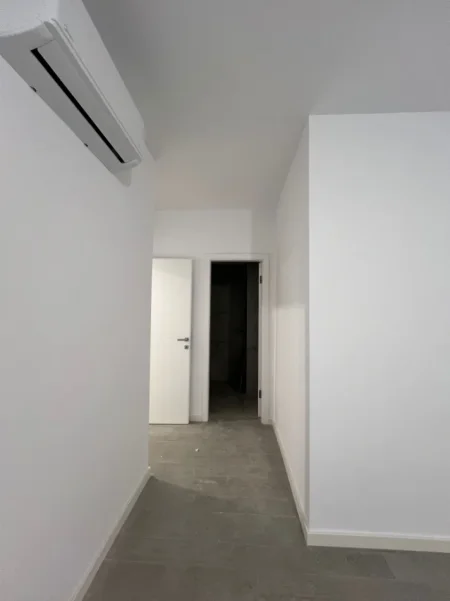 Tirane, jepet me qera apartament 2+1 Kati 1, 110 m² 649 € (Rruga Dritan Hoxha)