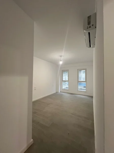 Tirane, jepet me qera apartament 2+1 Kati 1, 110 m² 649 € (Rruga Dritan Hoxha)