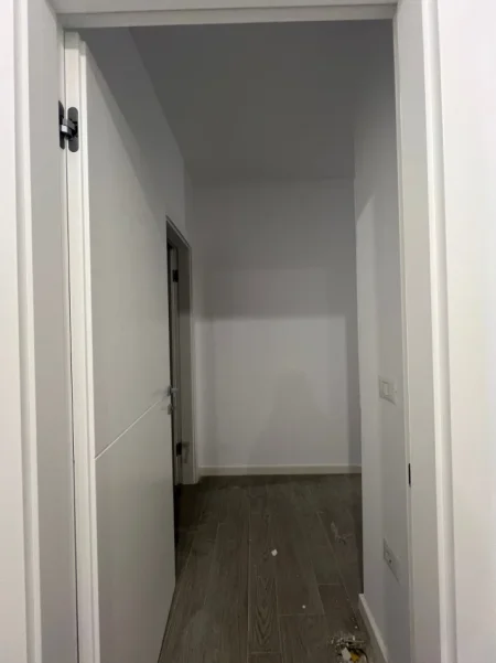 Tirane, jepet me qera apartament 2+1 Kati 1, 110 m² 649 € (Rruga Dritan Hoxha)