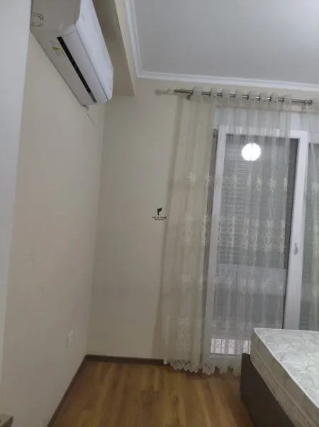 Tirane, jepet me qera apartament 2+1 Kati 3, 94 m² 550 € (5 MAJI)
