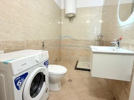 Durres, shitet apartament 1+1+Ballkon Kati 8, 68 m² 98.000 € 