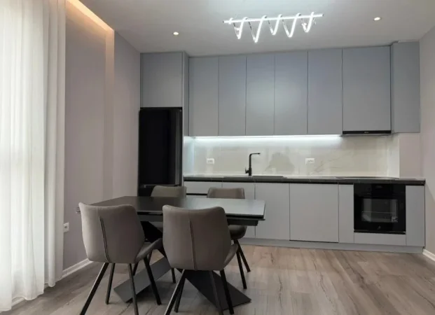 Tirane, jepet me qera apartament 2+1 Kati 8, 103 m² 870 € (Don Bosko)