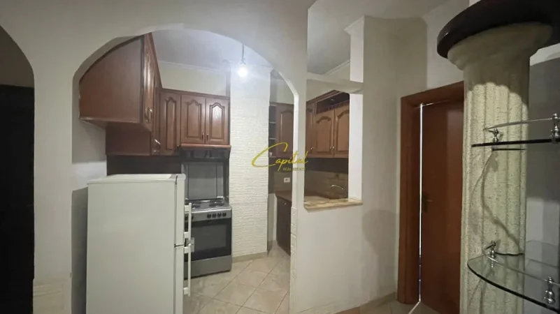 Tirane, jepet me qera apartament 2+1 Kati 5, 70 m² 450 € (ASTIR)