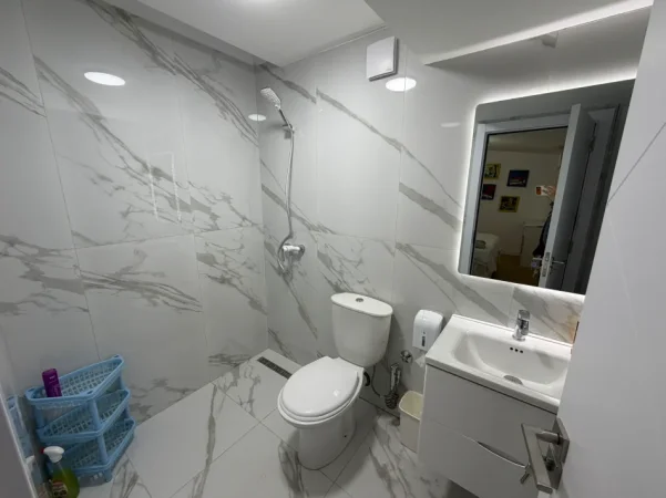 Tirane, shitet apartament 2+1 , 143 m² (Tirana e re)