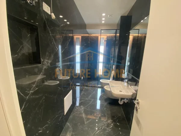 Tirane, jepet me qera apartament 2+1 Kati 8, 82 m² 790 € (RRUGA JORDAN MISJA , Prane SPAK)