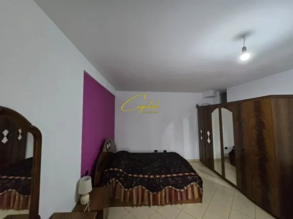 Tirane, jepet me qera apartament 2+1 Kati 1, 108 m² 550 € (PALLATI ME SHIGJETA)