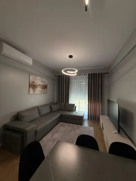Qera, Apartament 1+1, Kompleksin Oxa, zona Fresk, Tiranë