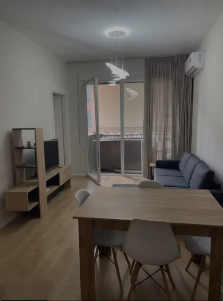 Tirane, jepet me qera apartament 2+1 Kati 7, 75 m² 550 € (Rruga Dervish Luzha)