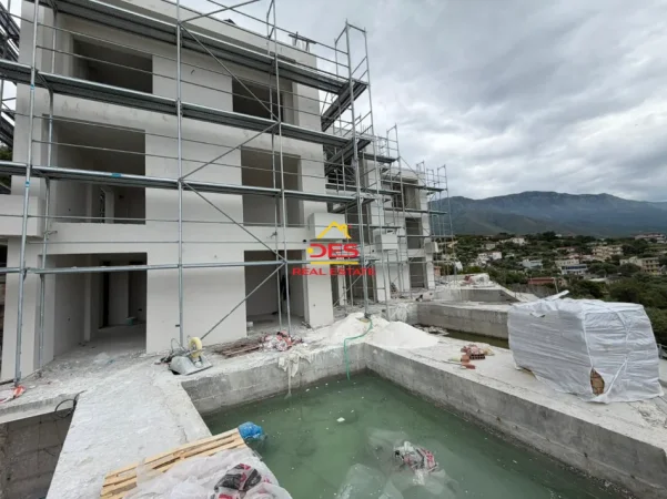 Vlore, shitet apartament , 117 m² (Radhimë)
