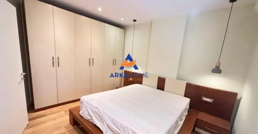 Tirane, jepet me qera apartament 3+1+Ballkon Kati 3, 100 m² 893 € (Tirana, Tirana Municipality, Tirana County, Central Albania, 1001-1028, Albania)