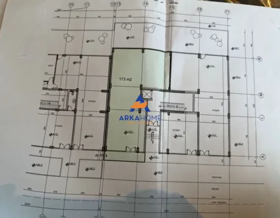 Tirane, shitet garazh | post parkimi Kati 0, 330 m² 495.000 € (SHKOZE)