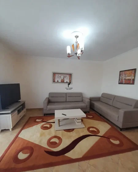 Tirane, jepet me qera apartament 1+1 Kati 3, 71 m² 550 € (RRUGA E DIBRES)