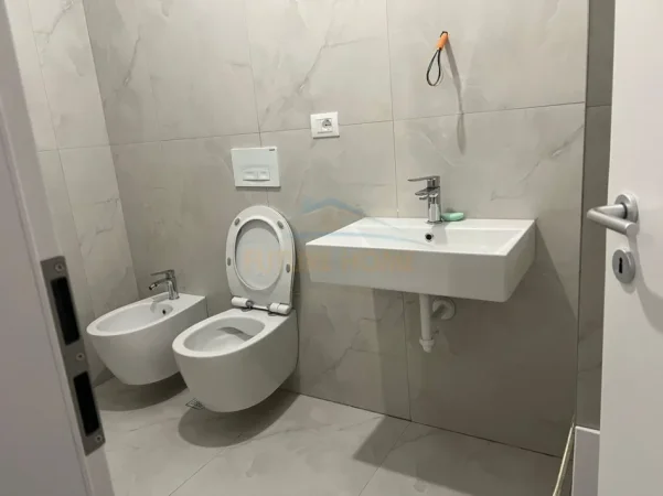 Tirane, shitet apartament 1+1 Kati 3, 59 m² (Rezidenca OXA, Fresk)