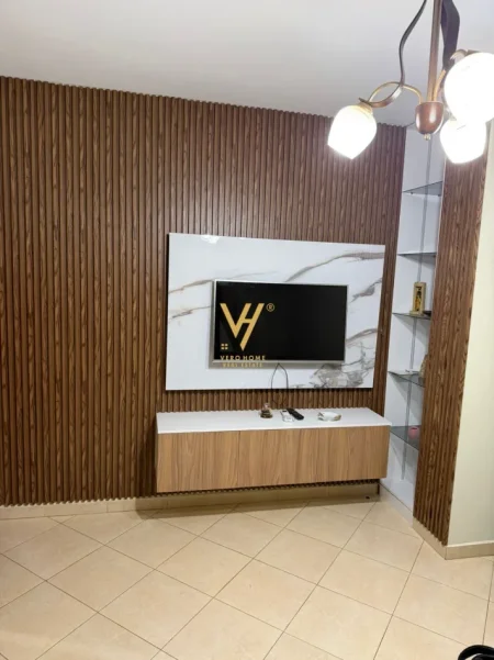 Tirane, jepet me qera apartament 2+1+Ballkon Kati 4, 105 m² 600 € (DON BOSKO)