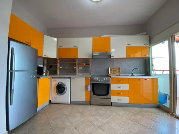 Tirane, jepet me qera apartament 2+1 Kati 6, 95 m² 650 € (mine peza)