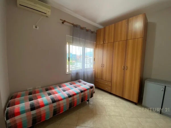 Tirane, jepet me qera apartament 2+1 Kati 6, 95 m² 650 € (mine peza)