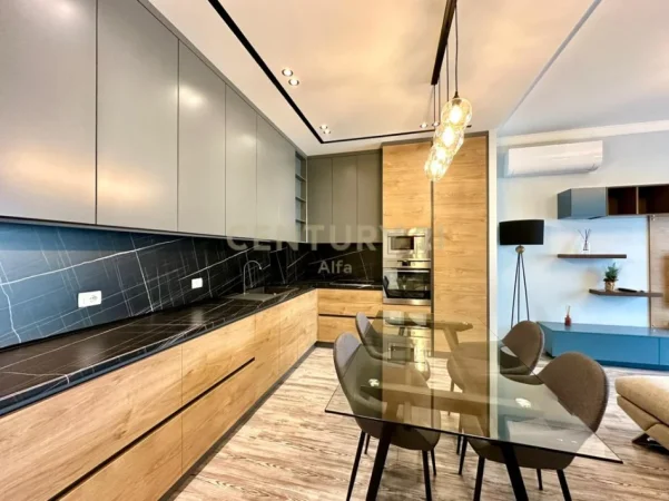 Tirane, jepet me qera apartament 1+1 Kati 3, 76 m² 1.000 € (rruga e kosovareve)