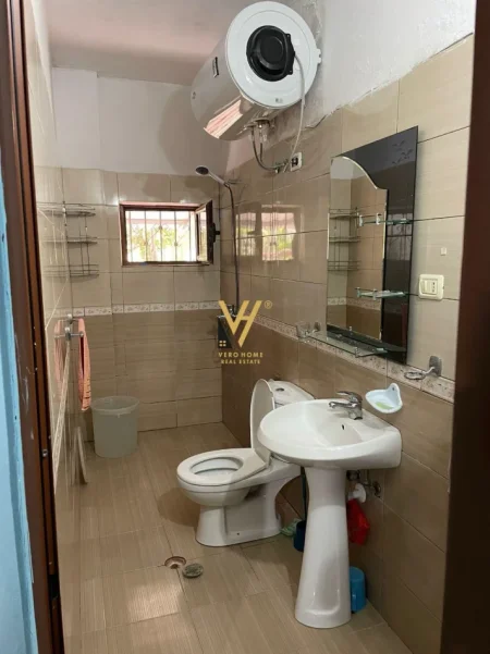 Tirane, jepet me qera apartament 2+1+Ballkon Kati 1, 95 m² 420 € (DON BOSKO)