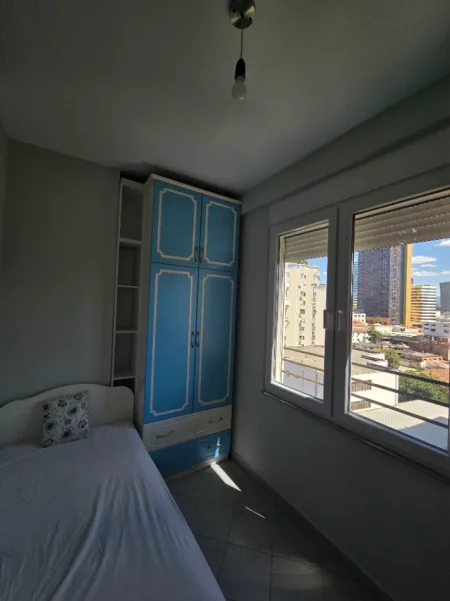 Tirane, jepet me qera nga Pronari, pa-komision apartament 2+1 , 670 €