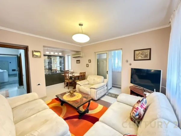 Tirane, jepet me qera apartament 2+1 Kati 2, 75 m² 600 € (rruga e durresit)