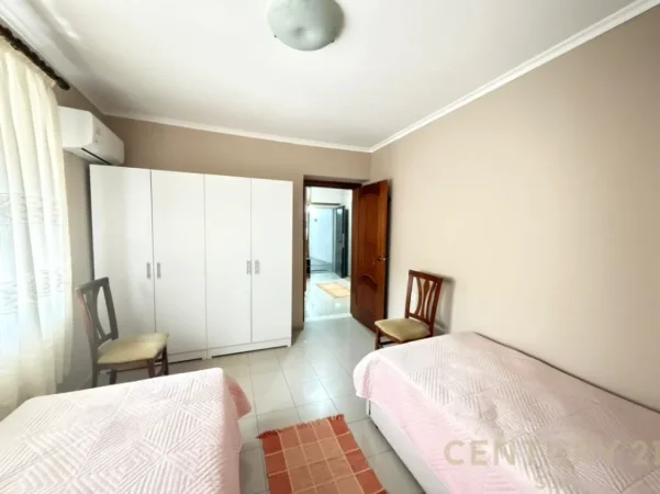 Tirane, jepet me qera apartament 2+1 Kati 2, 75 m² 600 € (rruga e durresit)