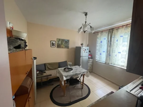 Tirane, shitet apartament 3+1+Ballkon Kati 3, 94 m² 220.000 € (Gjykata)