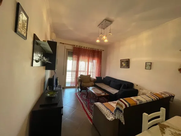 Tirane, jepet me qera apartament 2+1 Kati 1, 110 m² 600 € (Don Bosko.)