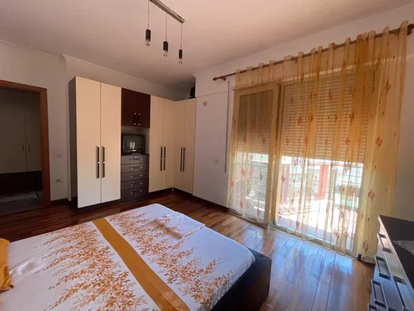 Tirane, jepet me qera apartament 2+1 Kati 1, 110 m² 600 € (Don Bosko.)