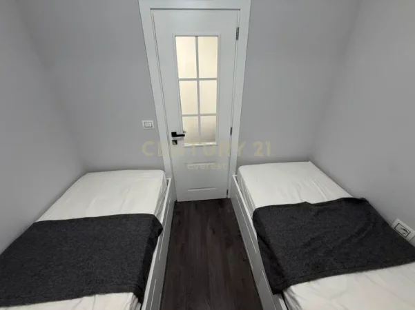 Tirane, jepet me qera apartament 2+1 Kati 6, 70 m² 900 € (bulevardi i ri)
