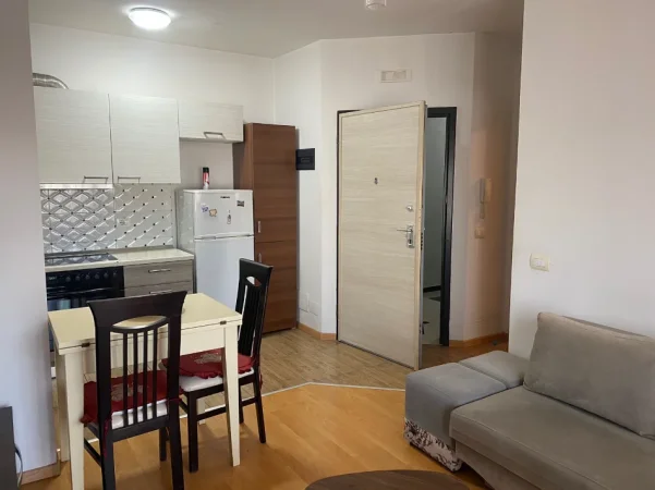 Tirane, jepet me qera apartament 1+1+Ballkon Kati 6, 70 m² 500 € 