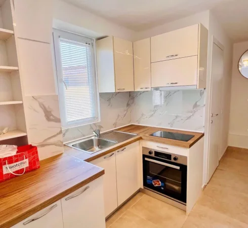 Tirane, jepet me qera garsoniere Kati 2, 35 m² 350 €