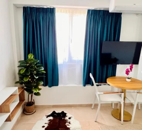 Tirane, jepet me qera garsoniere Kati 2, 35 m² 350 €