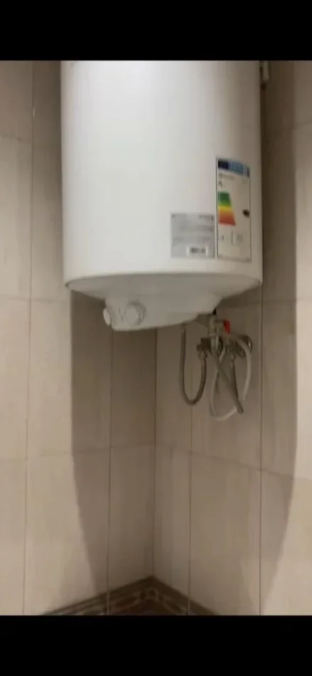 Tirane, jepet me qera apartament 1+1 Kati 3, 45 m² 400 € (Brryli)