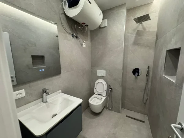 Tirane, shitet garsonier Kati 3, 30 m² 91.000 € (KOMUNA E PARISIT)