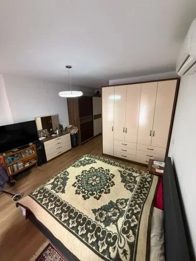 Tirane, shitet apartament 2+1+Aneks+Ballkon Kati 3, 116 m² 165.000 € (astir)