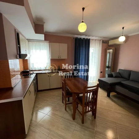 Tirane, jepet me qera apartament 1+1 Kati 6, 60 m² 450 € (Rruga E Dibres)