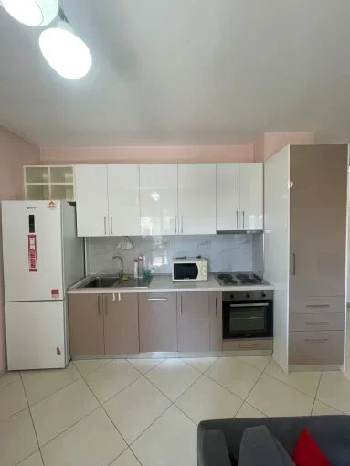 Tirane, jepet me qera apartament 1+1+Aneks+Ballkon Kati 3, 70 m² 500 € (zogu i zi)