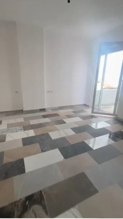 🔥 SUPER CMIM OKAZION 🔥  🏡 Shitet Apartament 2+1+2 tek Terminali ne Tresh,  128 mln leke