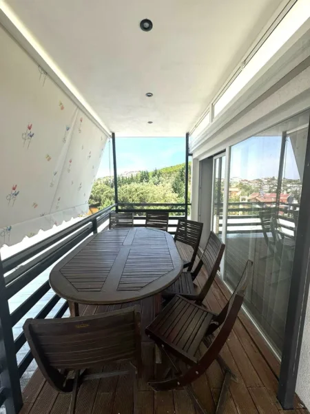 Tirane, jepet me qera apartament Dublex Kati 7, 120 m² 600 € (News 24)