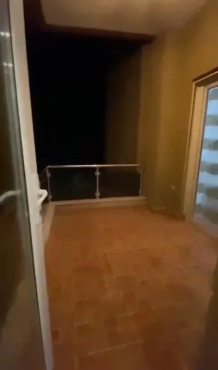 Tirane, jepet me qera apartament 1+1+Ballkon Kati 5, 70 m² 550 € 