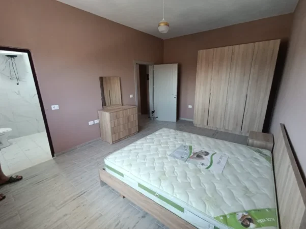 Tirane, jepet me qera apartament 1+1 Kati 2, 60 m² 300 € (KASHAR)